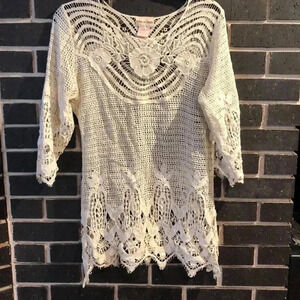 Pretty Toffee Apple Women's Small 3/4 Sleeve Cream Lacy Blouse